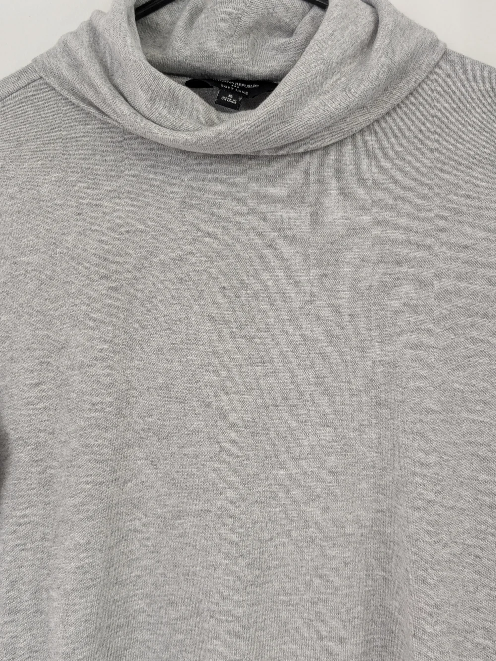 Banana Republic Light Gray Crewneck Sweater - Soft Luxe
